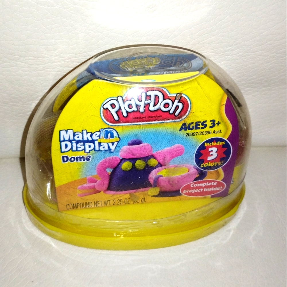 Play-Doh Make n' Display Dome + THREE Play-Doh Box o' Color Sets All SEALED